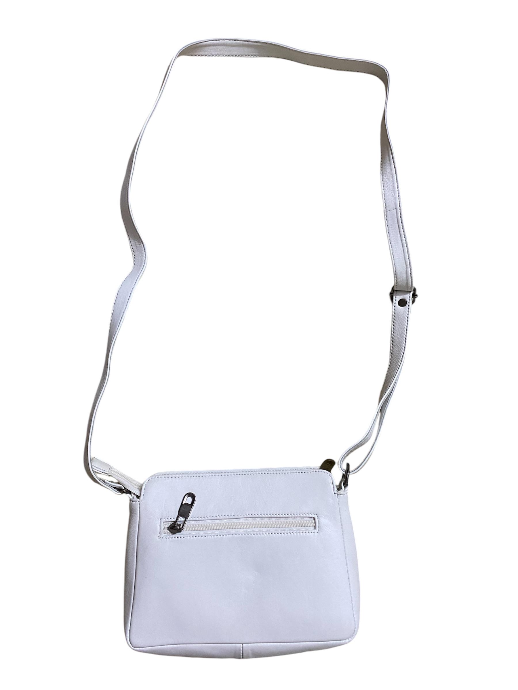 Chic Women Leather sling bag for ladies 2025 at ShopCircuit | ONDC
