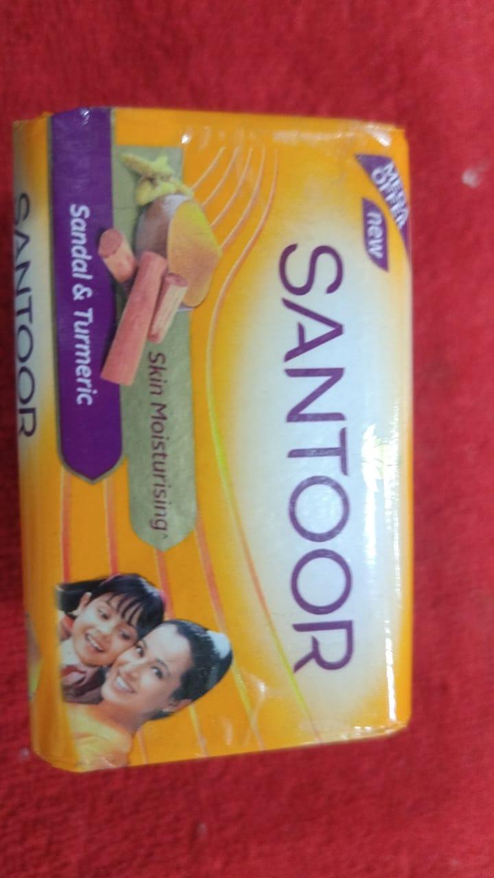santoor sandal and turmeric soap 4n rs 40