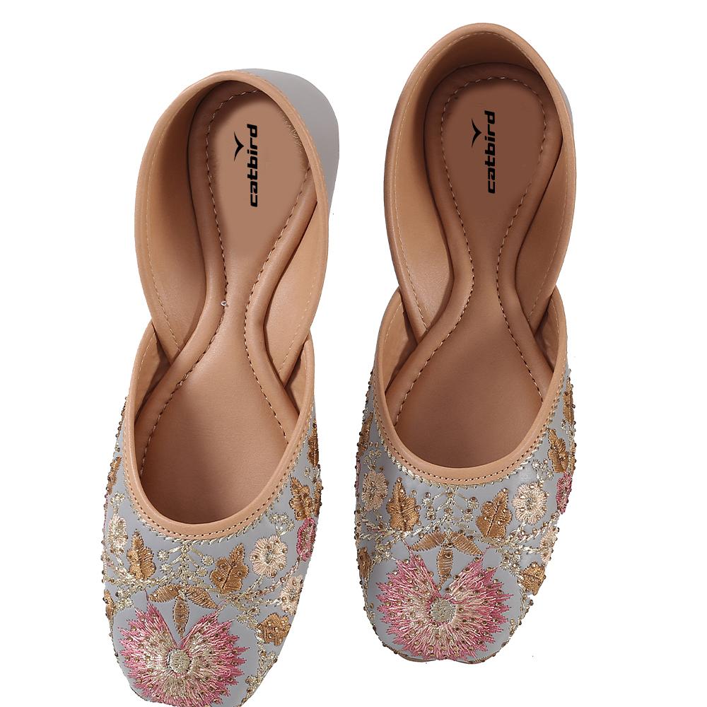 Trendy Women Handmade Embroidery Tradition Mojari 2025 at ShopCircuit | ONDC