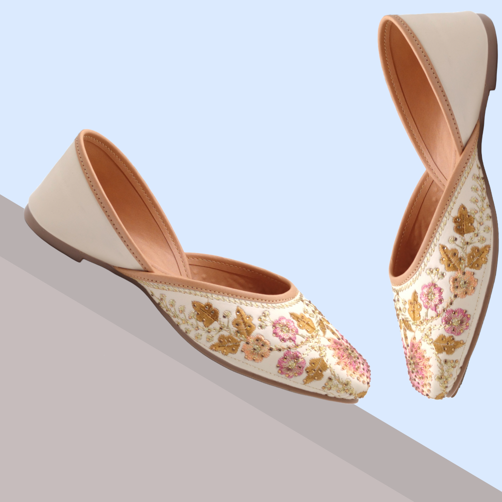 Trendy Women Handmade Embroidery Tradition Mojari 2025 at ShopCircuit | ONDC