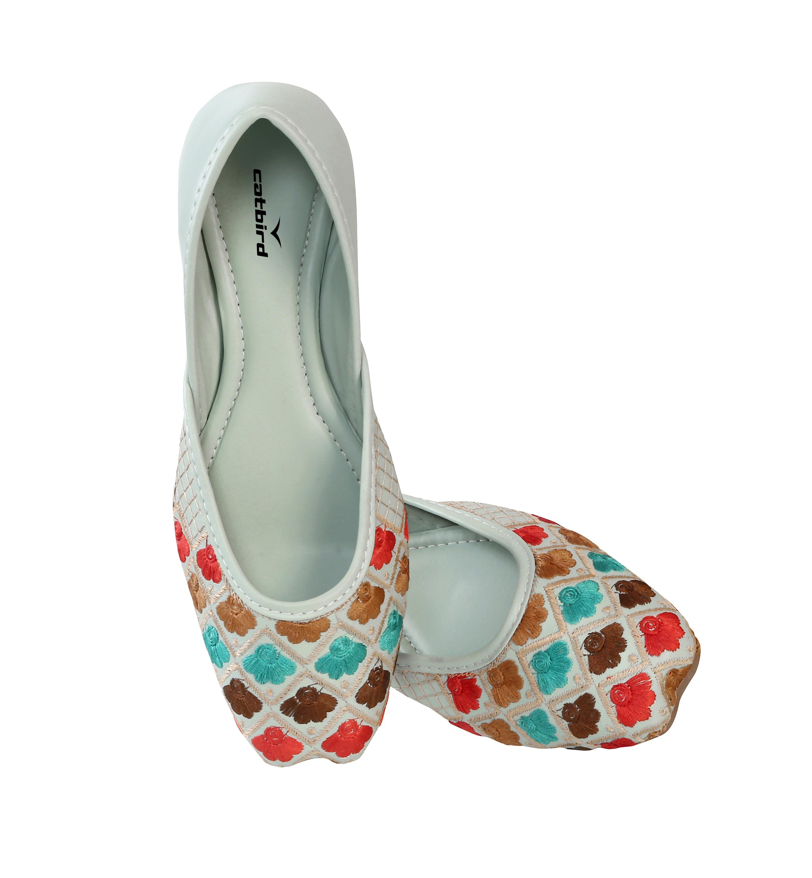 Affordable Women Women's Multi Thread Emboidery Jutti 2025 at ShopCircuit | ONDC