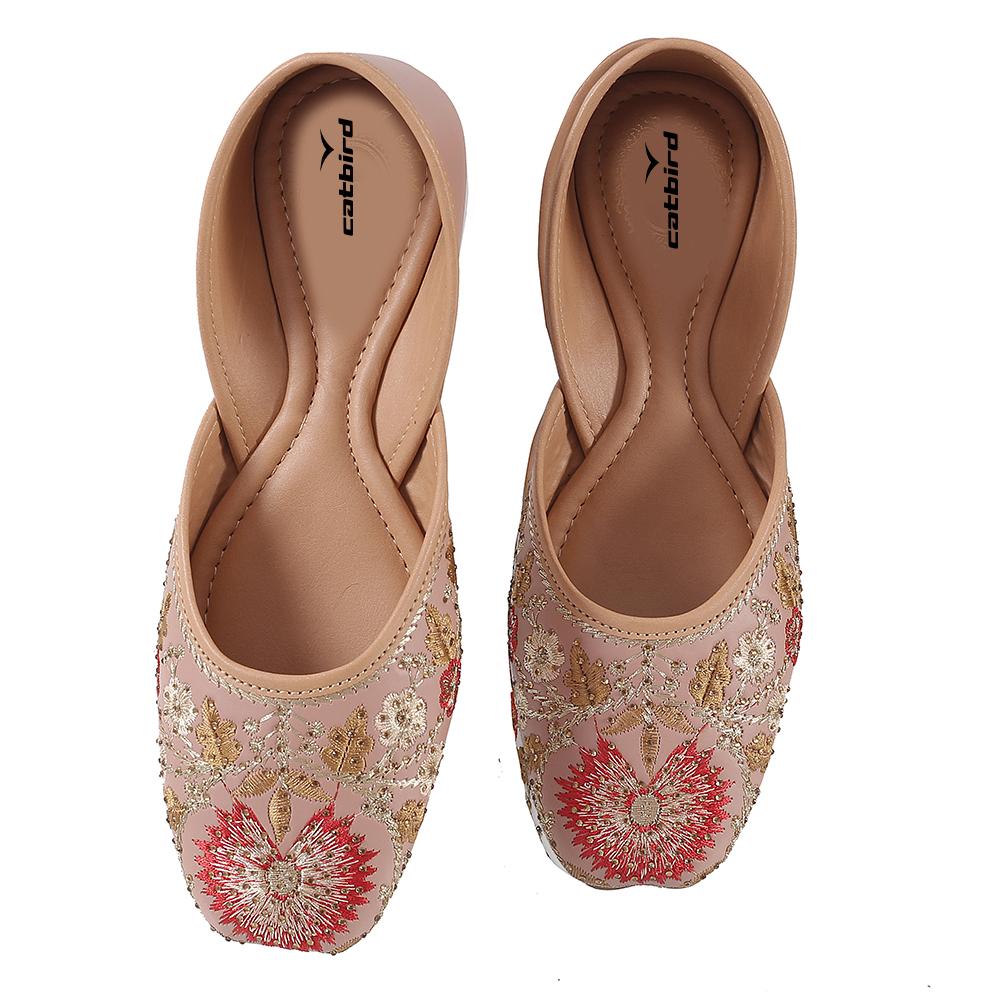 Trendy Women Handmade Embroidery Tradition Mojari 2025 at ShopCircuit | ONDC