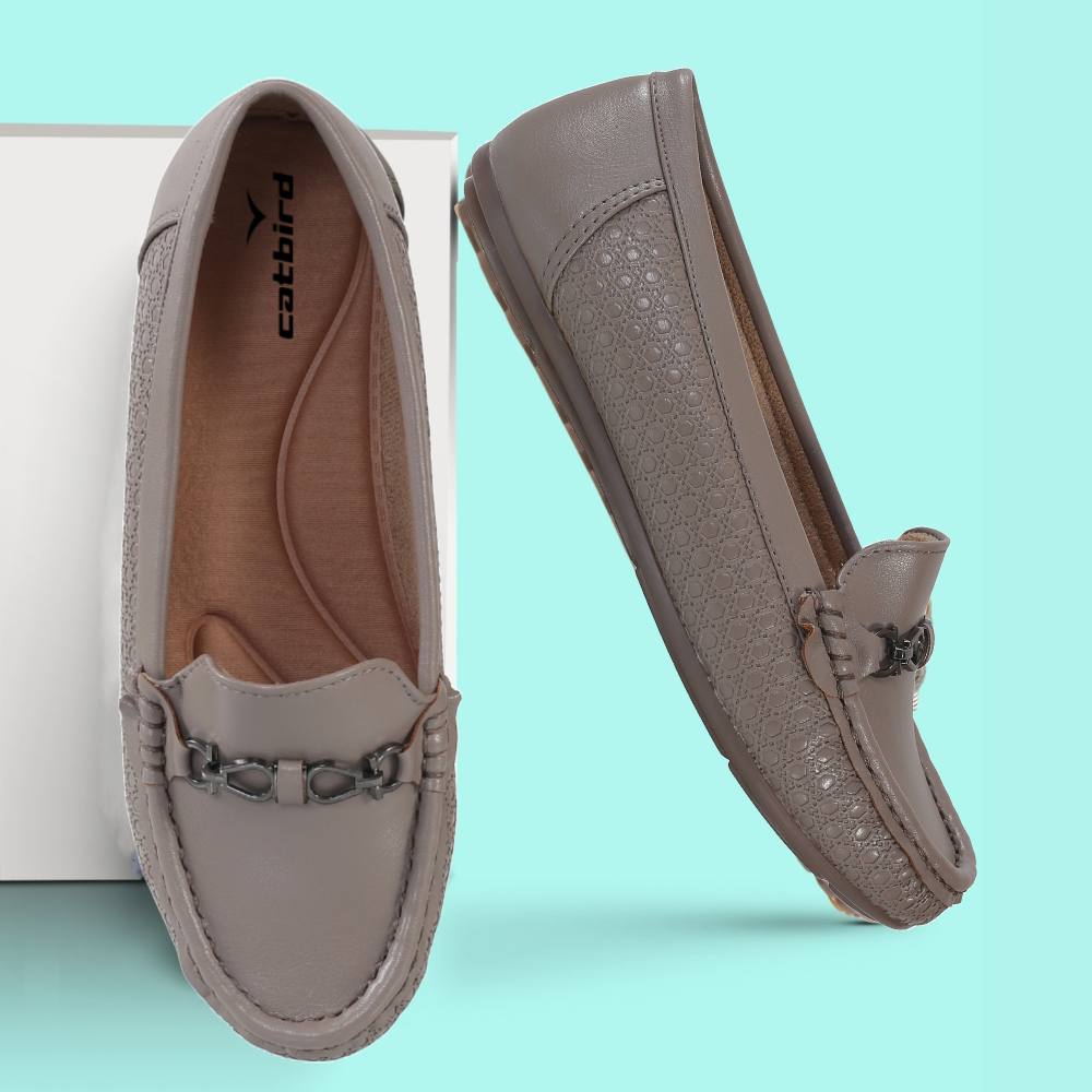 Elegant Women Flat Soft Comfortable Loafer 2025 at ShopCircuit | ONDC