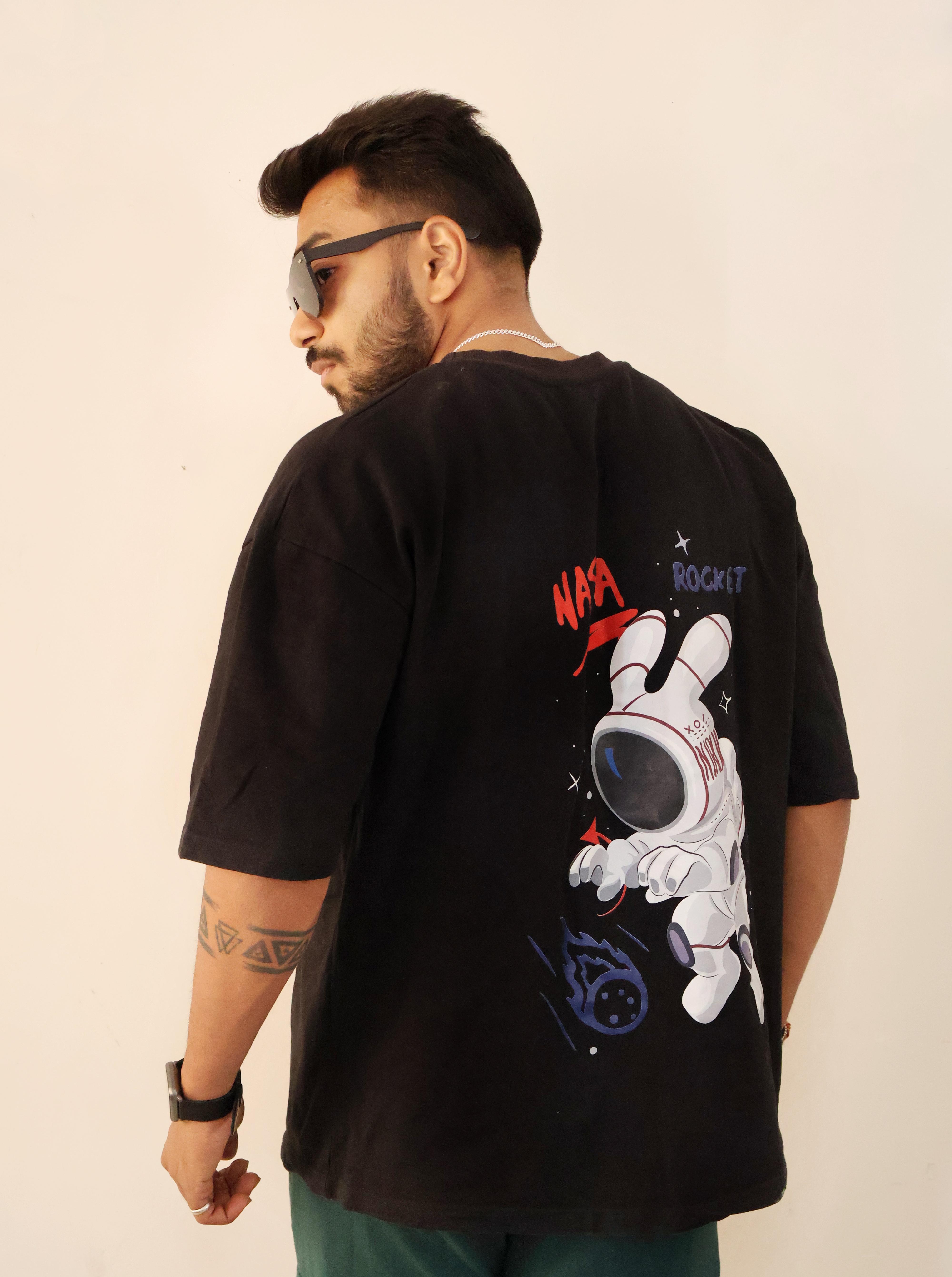 Affordable Men BLACK OVER SIZED TSHIRT 2025 at ShopCircuit | ONDC