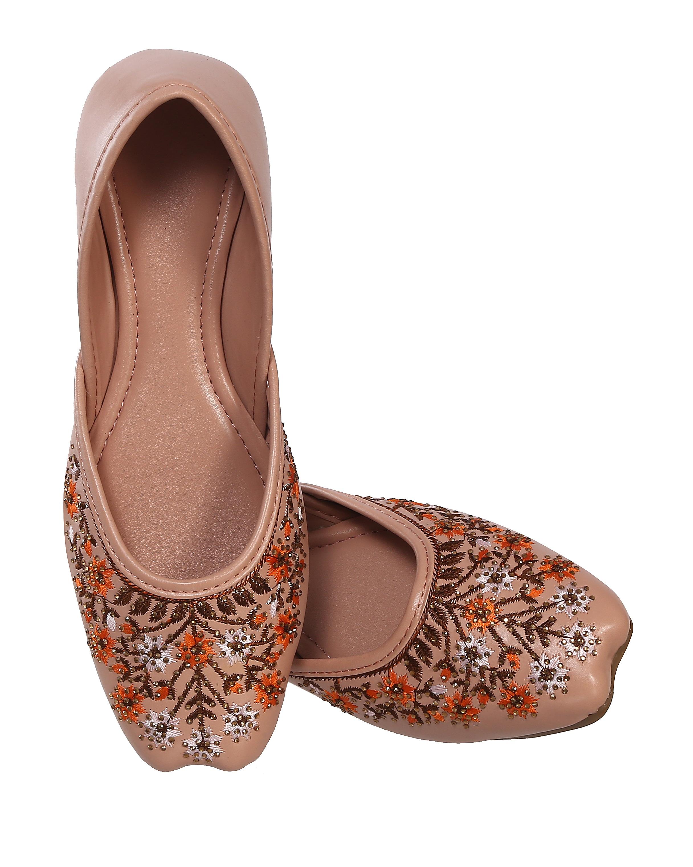 Best Women Handmade Embroidery Punjabi Ethnic Jutis 2025 at ShopCircuit | ONDC