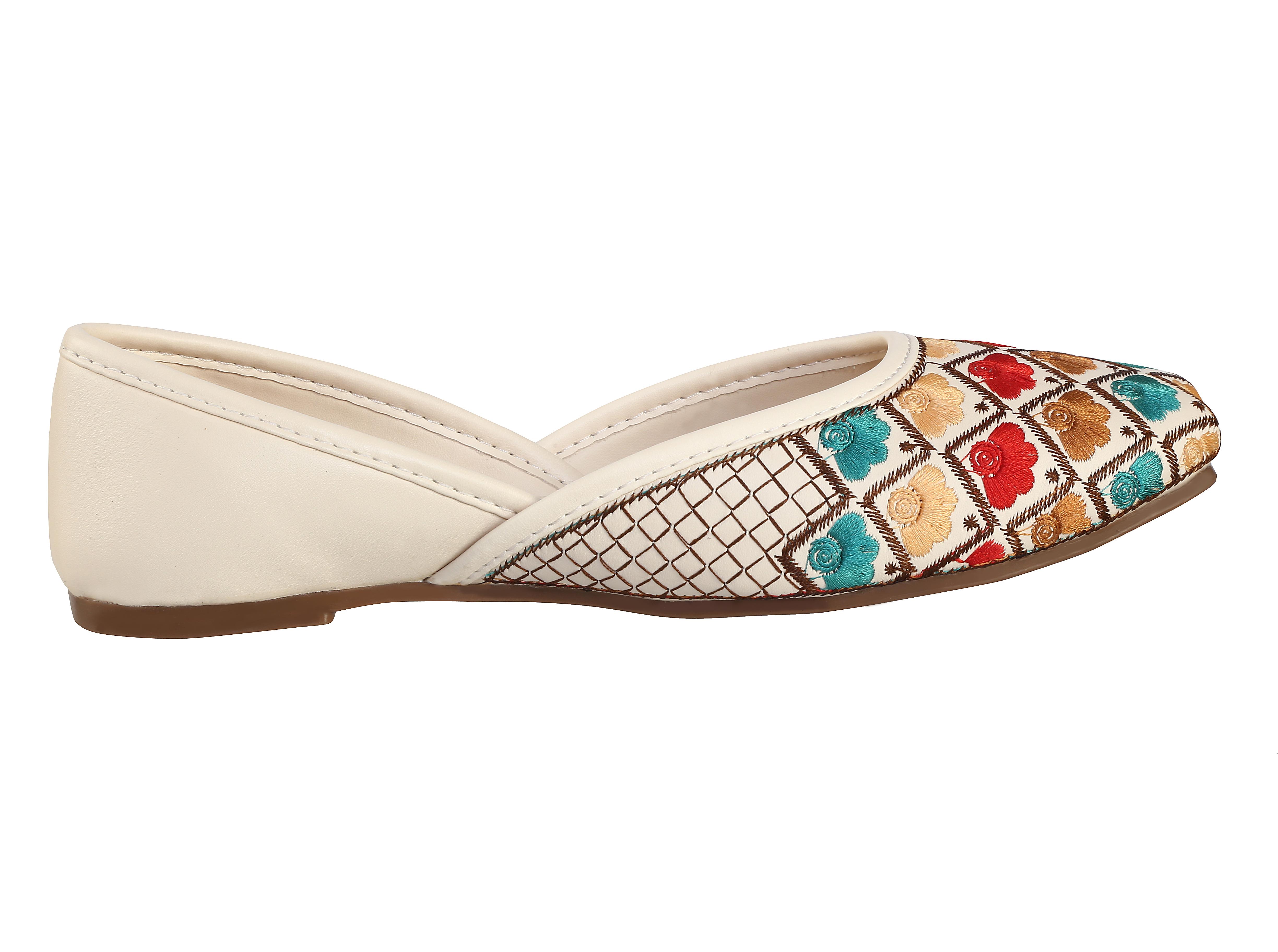 Affordable Women Women's Multi Thread Emboidery Jutti 2025 at ShopCircuit | ONDC