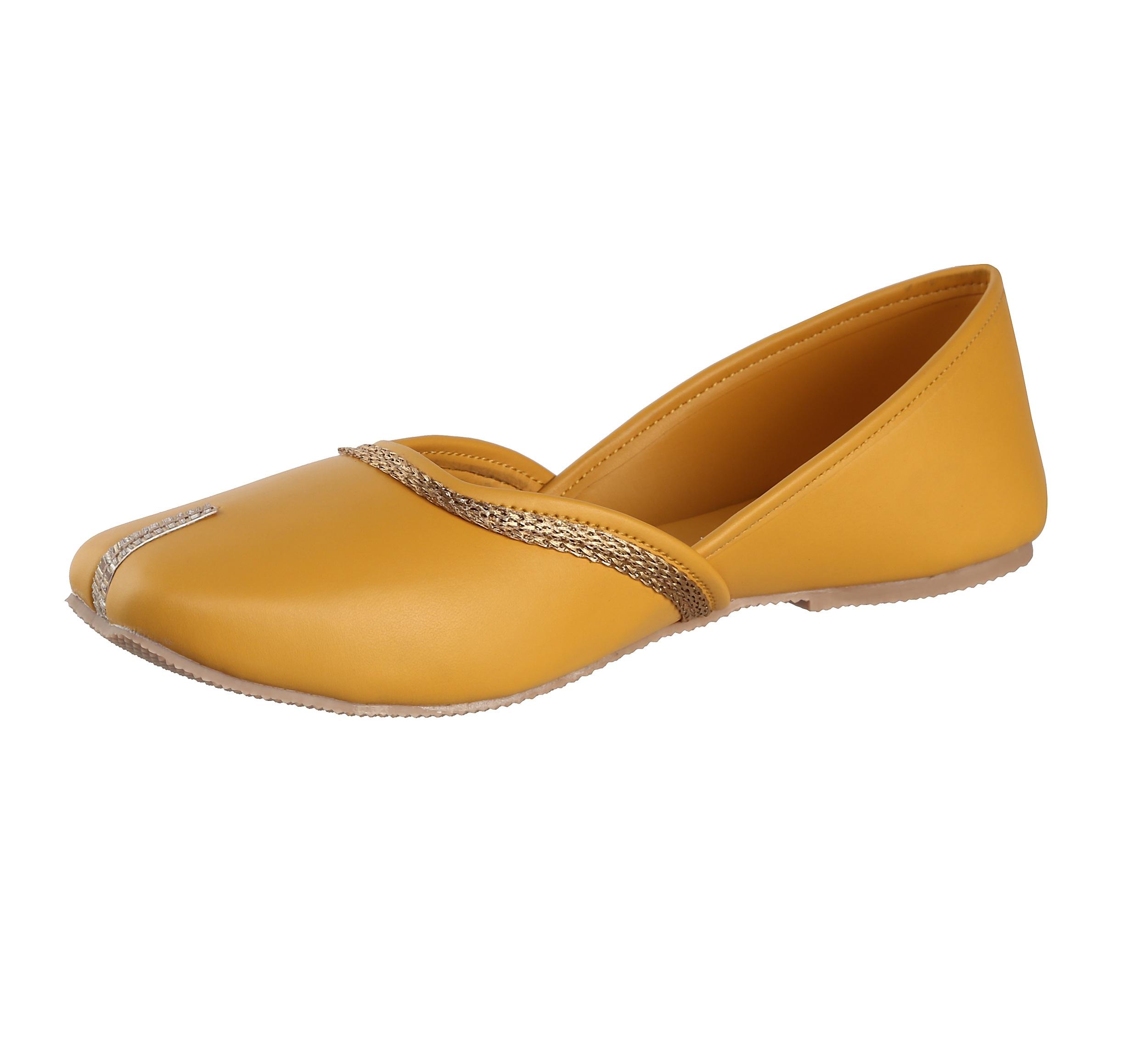 New Women Punjabi Traditional Ethnic Mojaris 2025 at ShopCircuit | ONDC